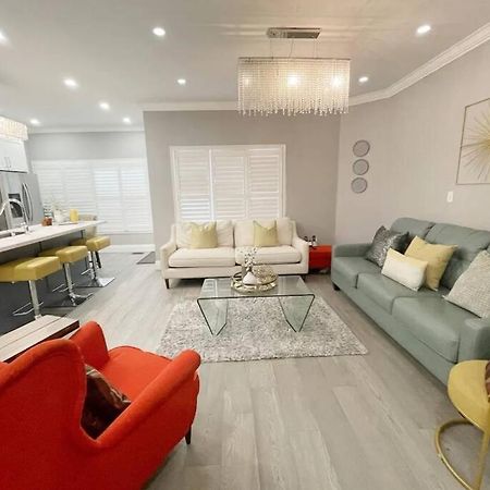 Elegant & Luxurious 3 Bedroom Home Місісаґа Екстер'єр фото